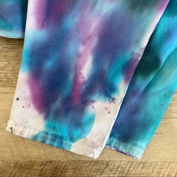 Levi’s Vintage 550 Red Tab Tie Dye Mom Jeans 29x29 High Rise Ankle Boho Festival - Picture 10 of 14